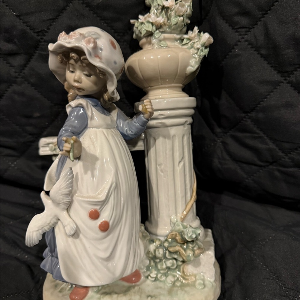 Vintage Lladro 5284 Glorious Spring Figurine Girl with a Bird, retired.